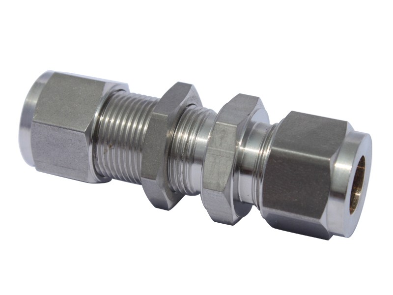 卡套穿板直通活接头图片